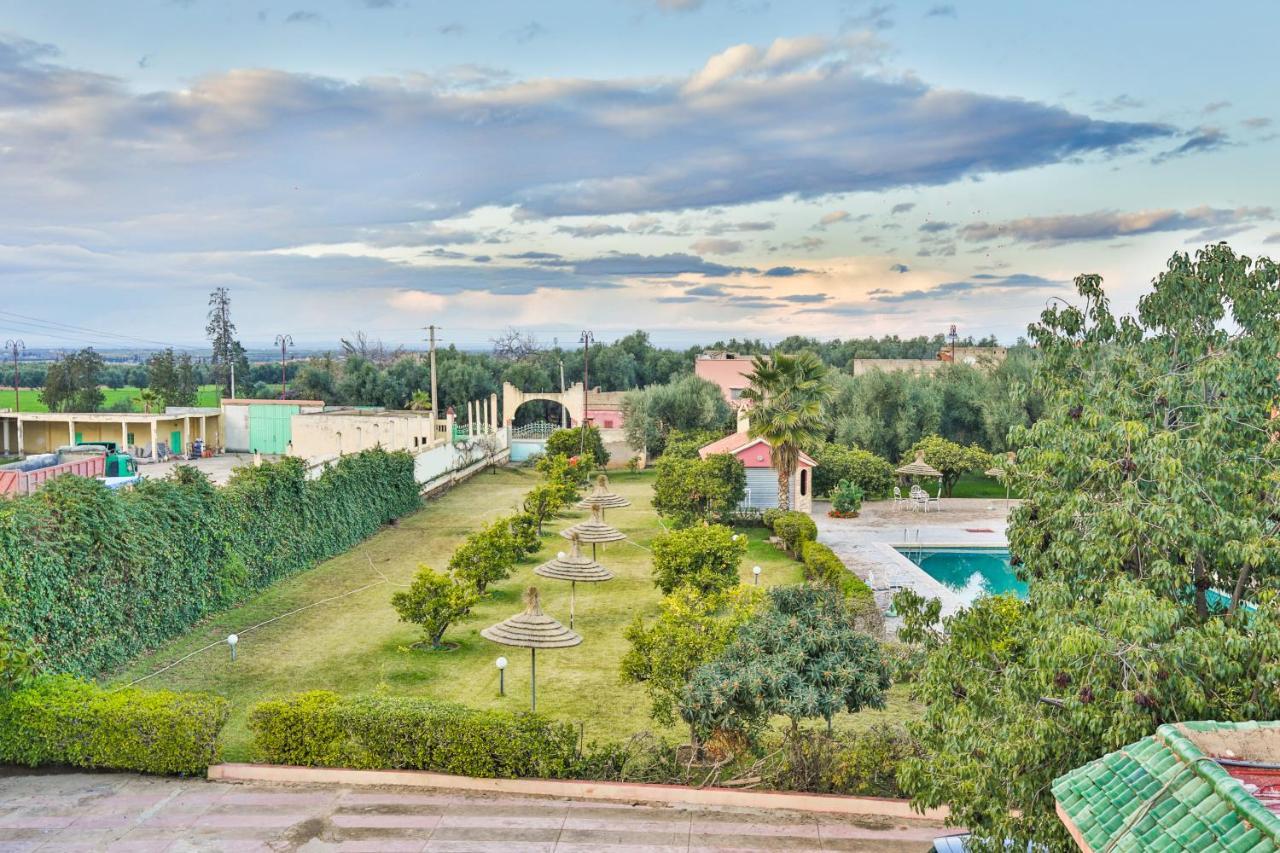 Complexe El Bassatine Hotel Beni Mellal Exterior photo