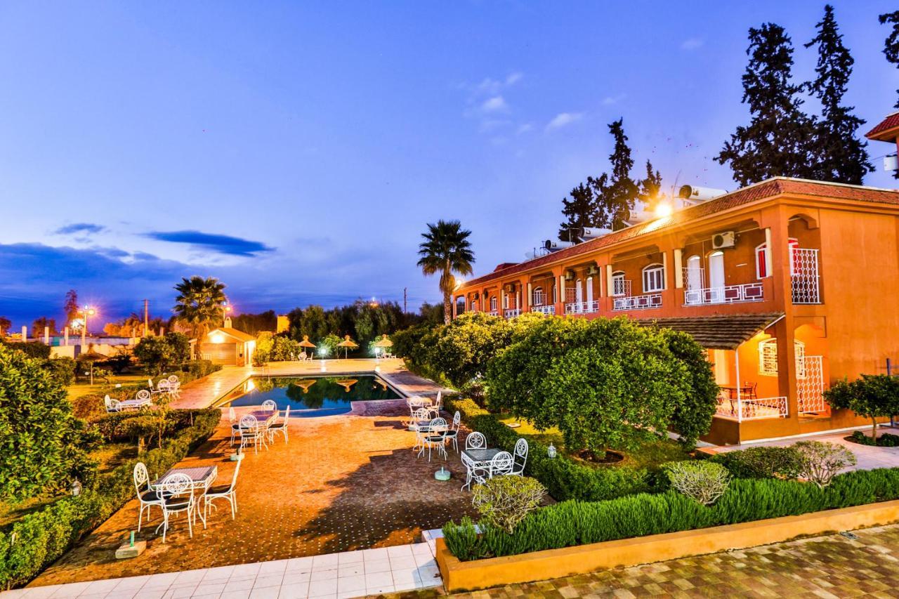 Complexe El Bassatine Hotel Beni Mellal Exterior photo